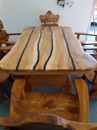 Cherry table and 6 chairs