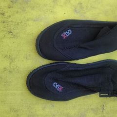 OS X Series 2 mm Surf Boots size 4/37