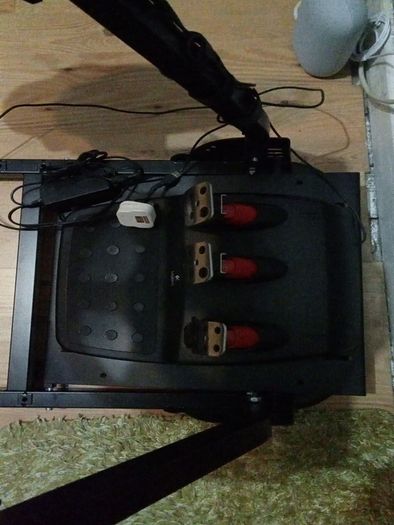 Logitech G27 Car simulator (PS3, PC compatible)  free delivery in Cork, mint condition