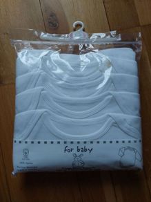 Baby's vests