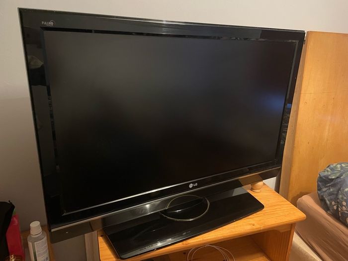 (old) 42" Lg Tv