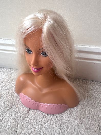 Barbie 1999 Blonde Hair Blue Eyes Doll Styling Head Mattel approx. 20 cm. Used Please see photos