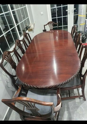 Extendable antique dining table for 8