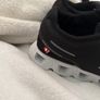 On Cloud trainers Image 2