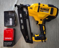 DeWalt brad nailer