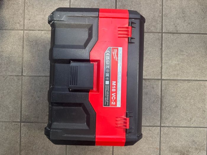 Milwaukee M18