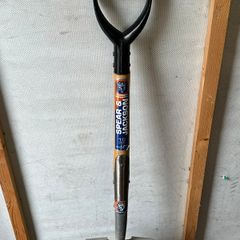 Spear and Jackson Neverbend Professional Garden Spade Wooden Handle