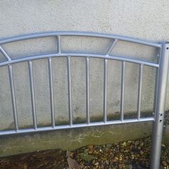 Single frame bed and mattress