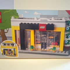 Lego store 40528