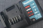 charger makita 18
