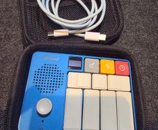 Hichord pocket audio synthesiser