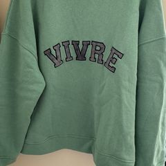 Gallery Vivre Green Sweatshirt