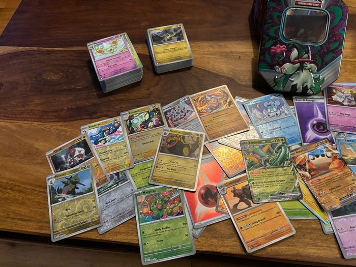 S&V Era Bundle Approx 400 Cards & Paladea Partners Collector Tin