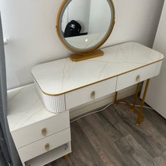 vanity desk