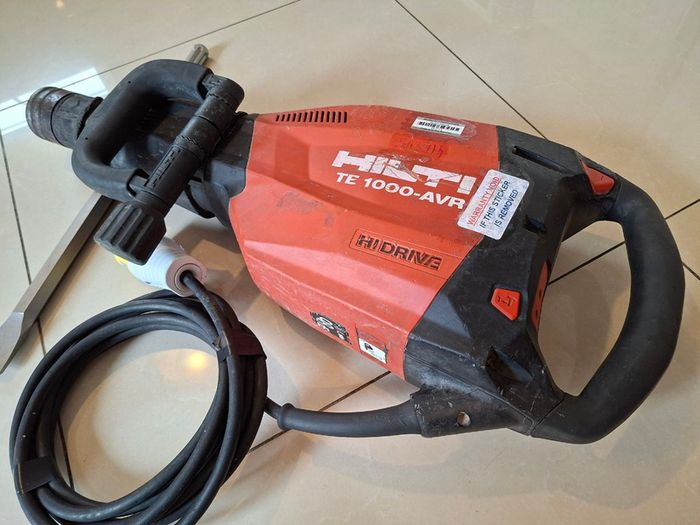 Hilti TE 1000-Avr Hi Drive Breaker 110v