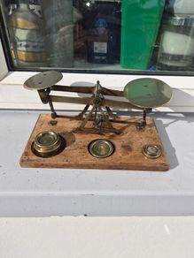 old brass post office weighing schales