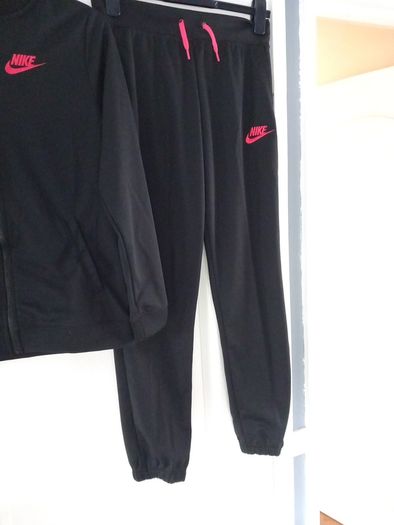 nike tracksuit