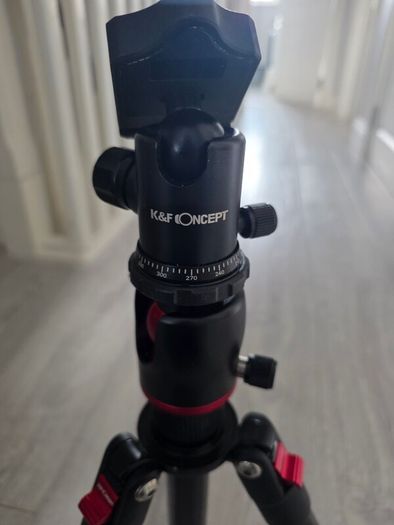 DSLR Camera Tripod