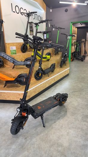 KuKirin G2 Master Electric Scooter + New LIVALL L23 Helmet