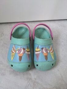 Girls CROCs