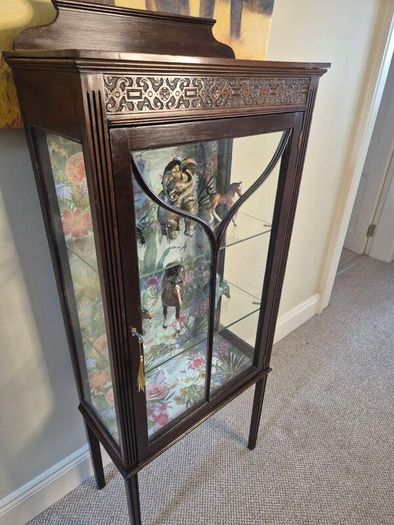 glass cabinet