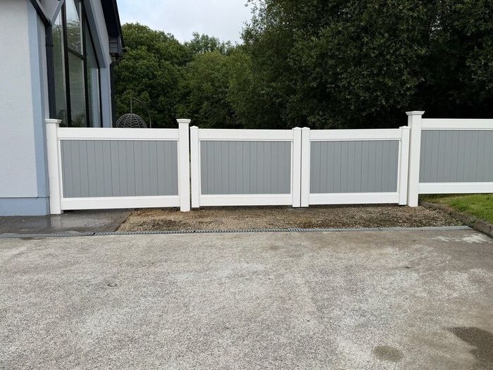 PVC No maintenance fencing