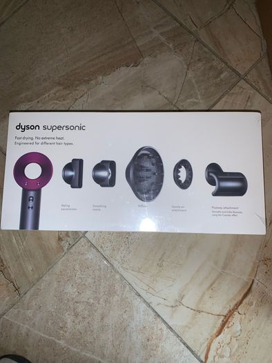 Dyson supersonic airwrap