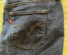 Levi's Women's Classic Straight Jeans
