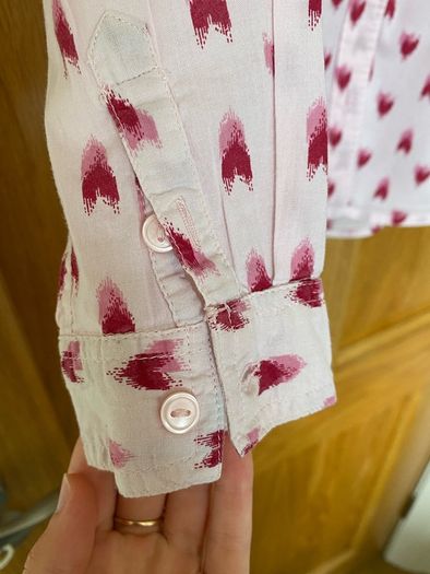 Girl's Gap Kids Pink Heart Shirt | Size 4-5 years