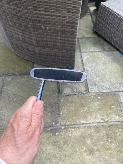 Golf putter