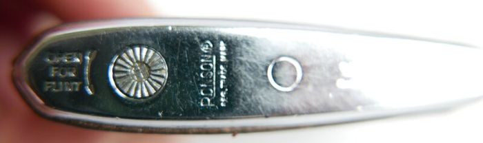 Vintage Ronson Varaflame Leather mid-60s