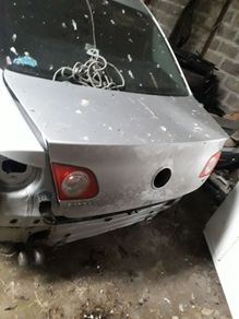passat b6 boot lid