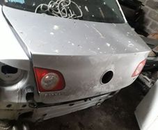 passat b6 boot lid