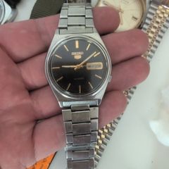 vintage watch Seiko 5 Automatic