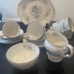 Beautiful Royal Standard  Melody pattern 21 piece tea set