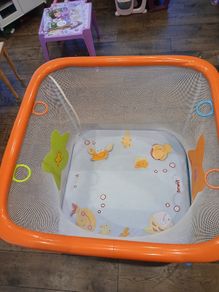 Play pen