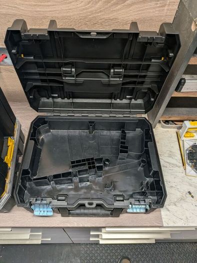 Dewalt T staks x3