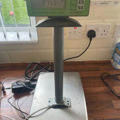 Weighing scales