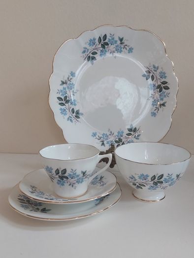 Beautiful Vintage Clare Bone China 14 Piece Teaset for Four in a Beautiful Blue Floral Pattern, Pattern Number 3045