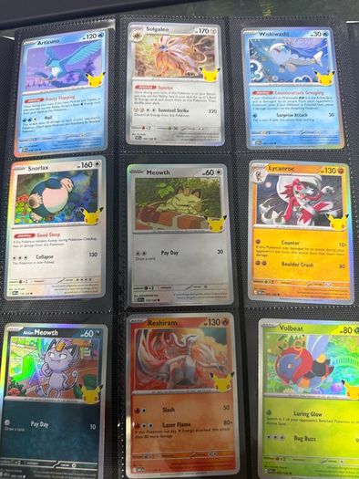 Pokemon Cards Binder + Poster 30th