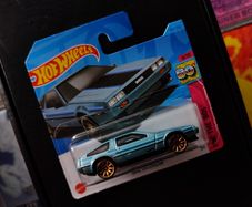 DMC Delorean ! from HW The '80s Series ! Brand New ! by Mattel / Hot Wheels !