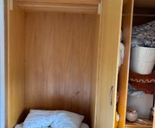 Built in single bed & wardrobe