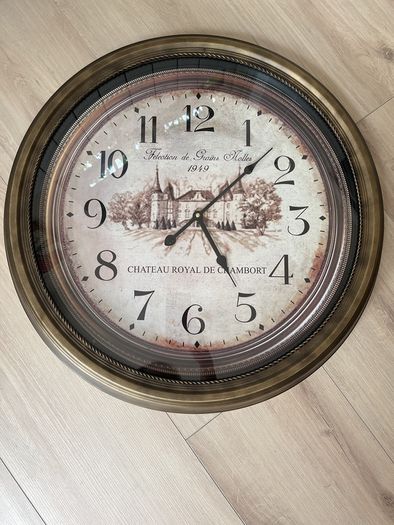 Wall clock