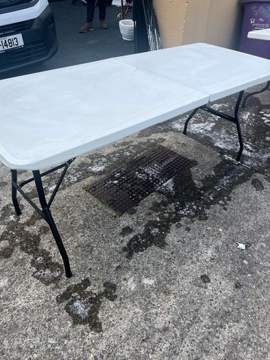 folding tables