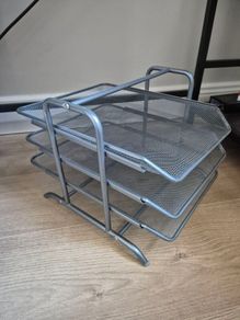 Desk organizer