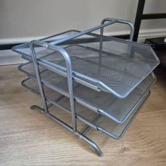 Desk organizer