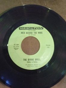Vinyl Single Men Behind The Wire