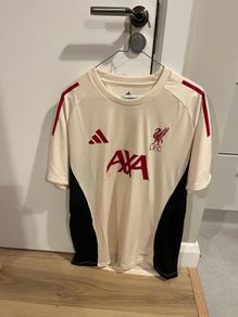 Liverpool training top