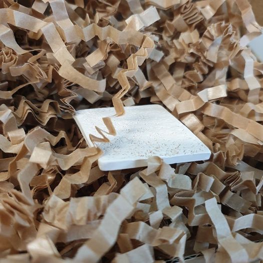 Ceramic square ecru 4.2 x 4.2cm