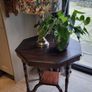 Beautiful Mahogany Table Image 2